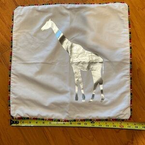 17” Giraffe Throw Pillow Cushion Cover Case 100% cotton set of 2 nwot
